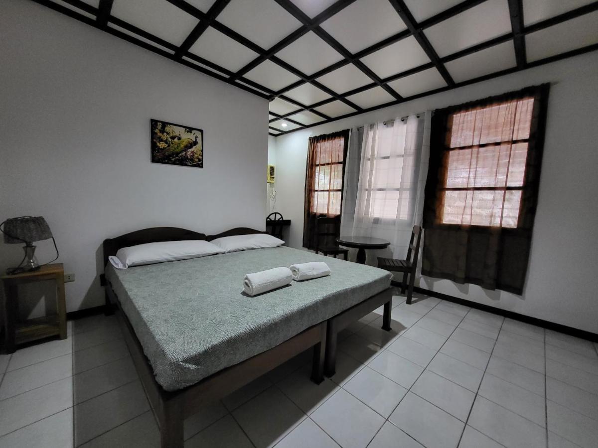 Ayahay Sa Matutina Hotel Puerto Princesa Szoba fotó